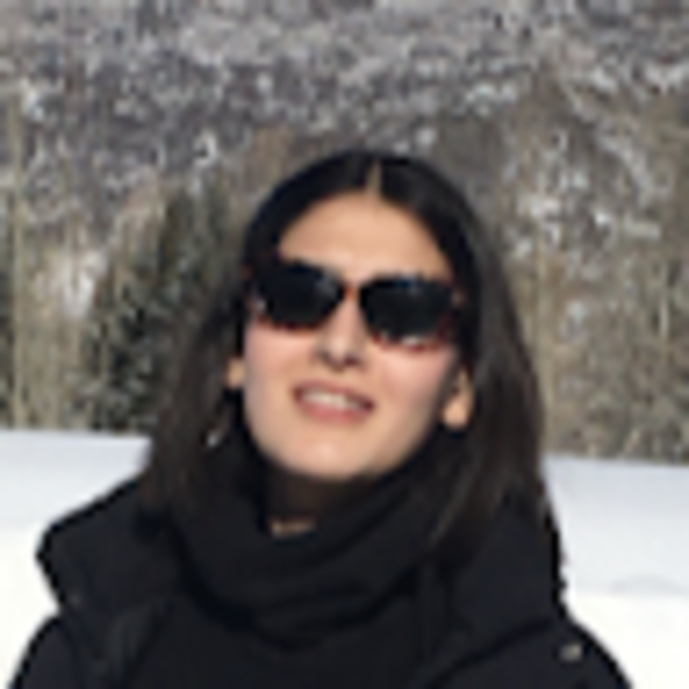 Meet your Posher, Julia